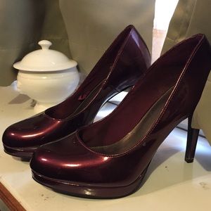 Fioni glossy wine heels